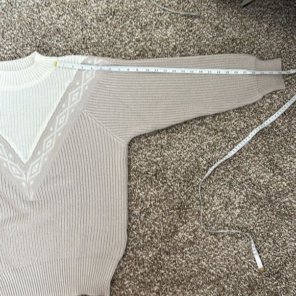 Vintage Chevron Longsleeve Womens Petite Cream Beige Sweater - Picture 7 of 14
